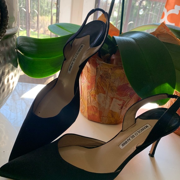 Manolo Blahnik - Picture 2 of 2